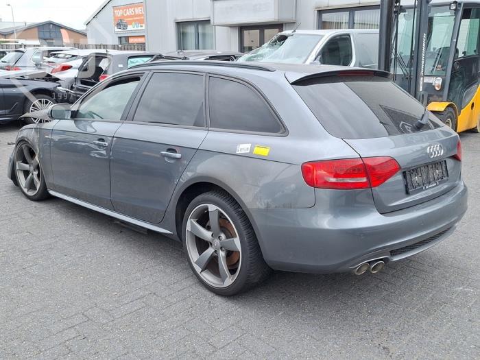 Audi A4 Avant 2.0 TDI 16V Vehículo de desguace (2012, Metálico, Gris)