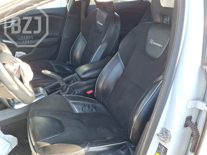Volvo V40 1.6 T2 GTDi 16V Salvage vehicle (2014, White)