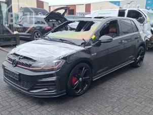 Volkswagen Golf VII 2.0 GTI TCR 16V Épave (2019, Métallisé, Noir)