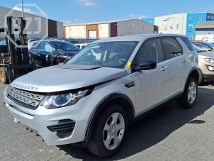 Landrover Discovery Sport 2.0 eD4 150 16V Vehículo de desguace (2018, Metálico, Plateado)