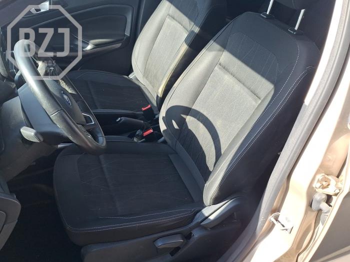 Ford EcoSport 1.0 EcoBoost 12V 100 Vehículo de desguace (2019, Metálico, Gris)