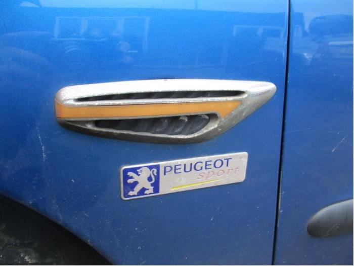 Peugeot 206 SW 2.0 HDi Samochód złomowany (2003, Niebieski)