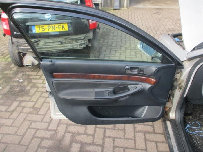 Audi A4 Avant 1.6 Salvage vehicle (2000, Beige)