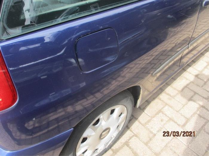 Seat Ibiza II 1.4 16V Salvage vehicle (2002, Blue)