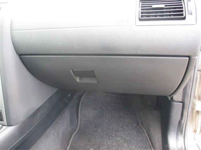Ford Mondeo III Wagon 1.8 16V Samochód złomowany (2003, Szary)