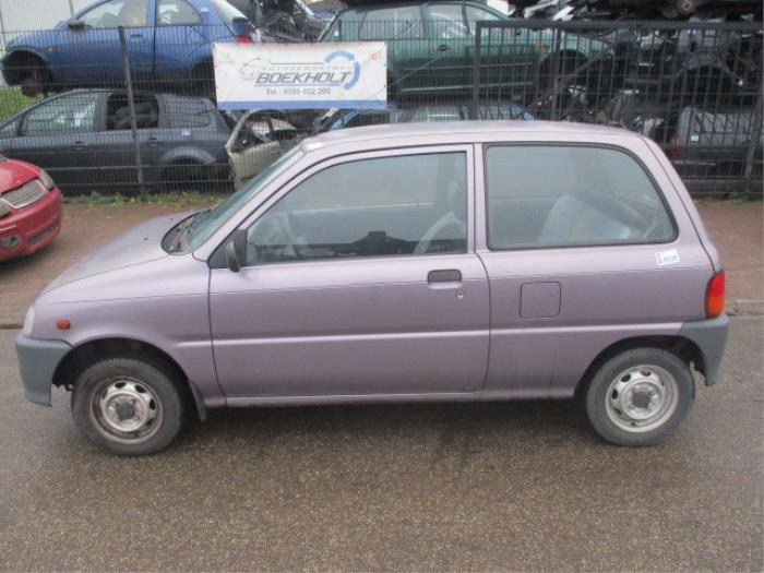 Daihatsu Cuore 850,Domino Schrottauto (1998, Violett)