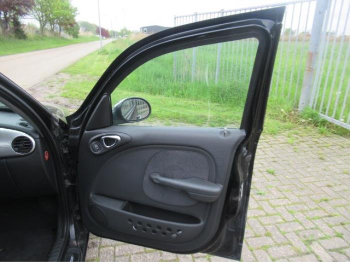 Chrysler PT Cruiser 2.2 CRD 16V Épave (2005, Noir)