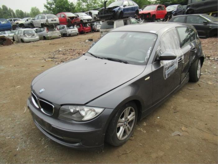 BMW 1 serie 118i 16V Salvage vehicle (2007, Gray)