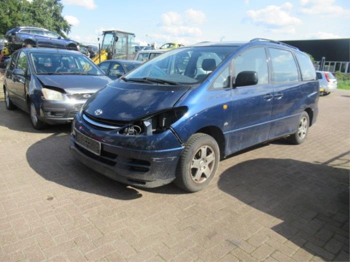 Toyota Previa 2.0 D-4D 16V Épave (2001, Bleu)