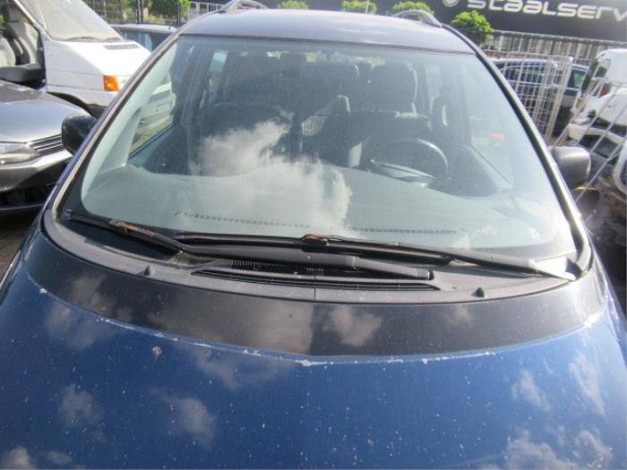 Toyota Previa 2.0 D-4D 16V Épave (2001, Bleu)