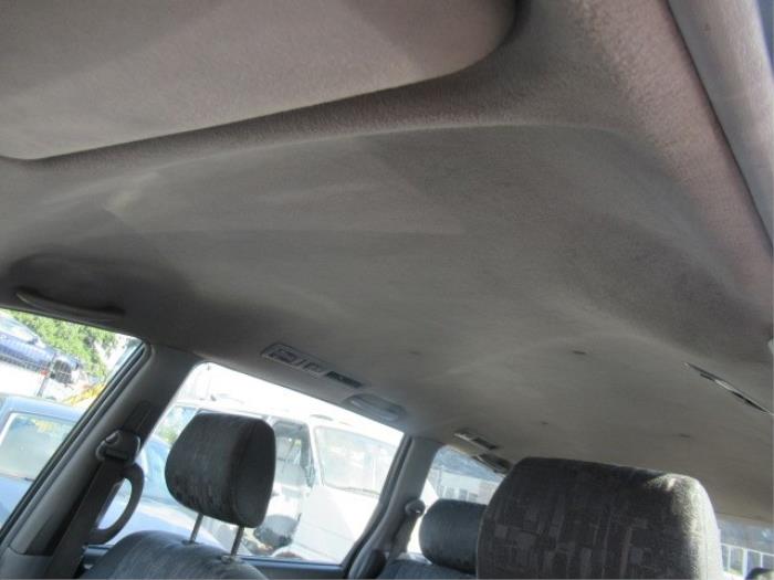 Toyota Previa 2.0 D-4D 16V Épave (2001, Bleu)
