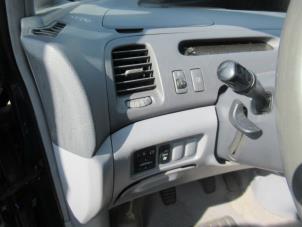 Toyota Previa 2.0 D-4D 16V Épave (2001, Bleu)
