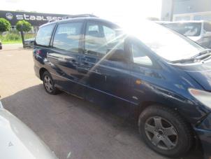 Toyota Previa 2.0 D-4D 16V Épave (2001, Bleu)