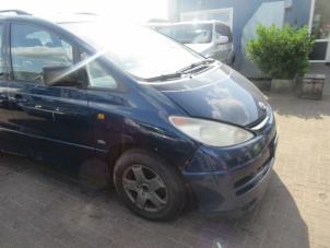 Toyota Previa 2.0 D-4D 16V Épave (2001, Bleu)