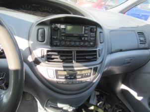 Toyota Previa 2.0 D-4D 16V Épave (2001, Bleu)
