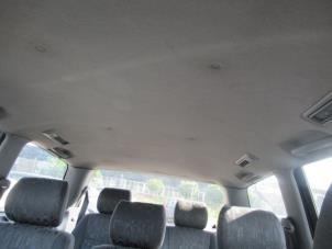 Toyota Previa 2.0 D-4D 16V Épave (2001, Bleu)