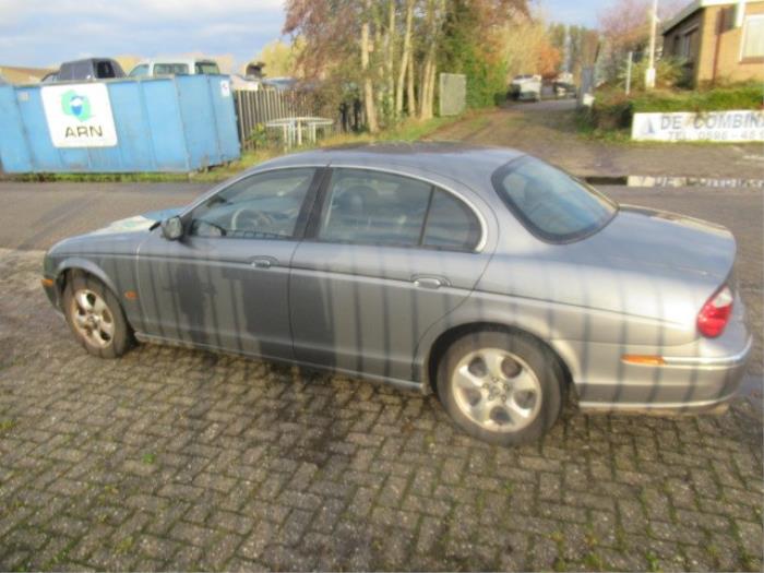 Jaguar S-type 3.0 V6 24V Épave (2001, Gris)