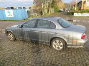 Jaguar S-type 3.0 V6 24V Épave (2001, Gris)