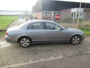 Jaguar S-type 3.0 V6 24V Épave (2001, Gris)