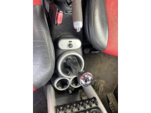 BMW Mini 1.6 16V Cooper Samochód złomowany (2001, Czerwony)