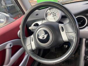 BMW Mini 1.6 16V Cooper Samochód złomowany (2001, Czerwony)