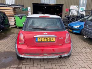 BMW Mini 1.6 16V Cooper Samochód złomowany (2001, Czerwony)
