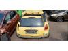 BMW Mini One/Cooper 1.6 16V One Samochód złomowany (2002, Zólty)