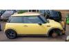 BMW Mini One/Cooper 1.6 16V One Samochód złomowany (2002, Zólty)