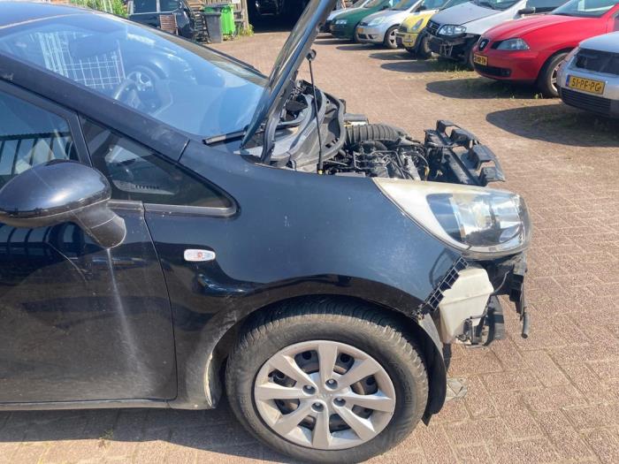 Kia Rio III 1.1 CRDi VGT 12V Épave (2012, Noir)