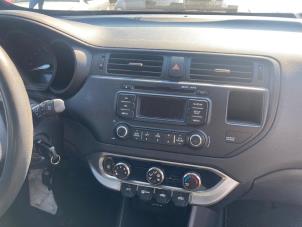 Kia Rio III 1.1 CRDi VGT 12V Épave (2012, Noir)