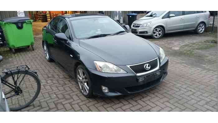 Lexus IS 250 2.5 V6 24V Épave (2007, Foncé, Gris)