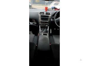 Lexus IS 250 2.5 V6 24V Épave (2007, Foncé, Gris)