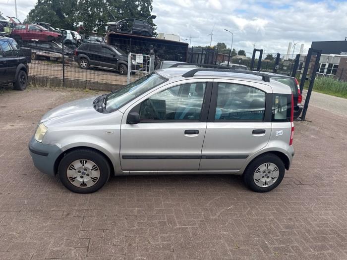Fiat Panda 1.2 Fire Samochód złomowany (2005, Szary)