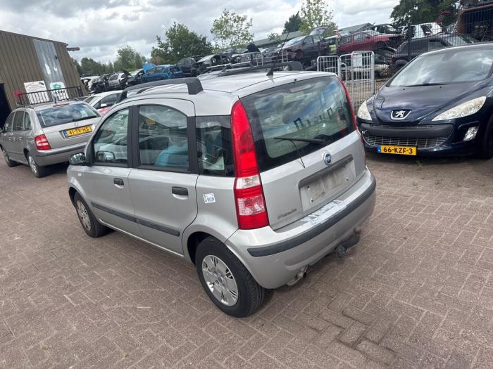 Fiat Panda 1.2 Fire Samochód złomowany (2005, Szary)