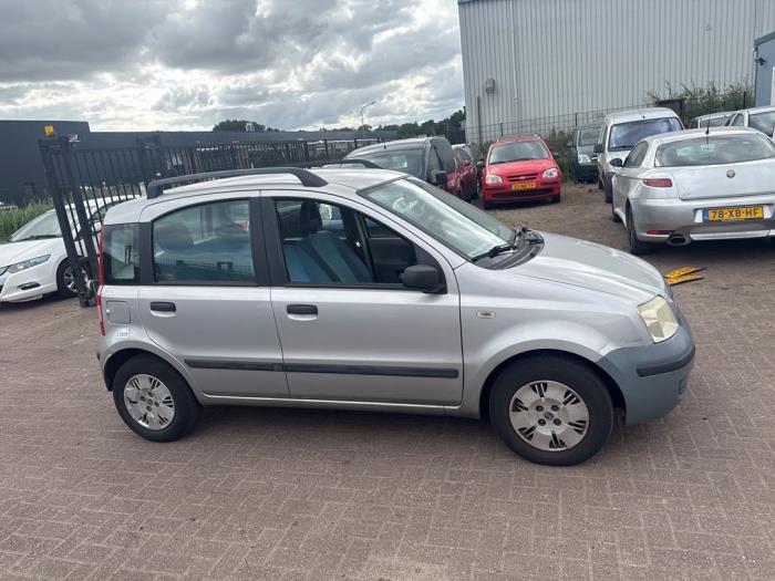 Fiat Panda 1.2 Fire Samochód złomowany (2005, Szary)