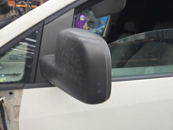 Volkswagen Caddy III 2.0 SDI Samochód złomowany (2005, Bialy)