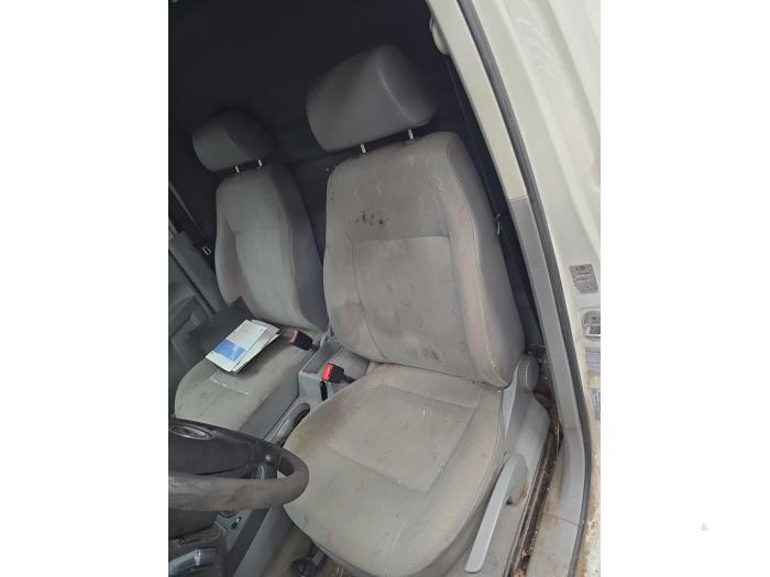Volkswagen Caddy III 2.0 SDI Samochód złomowany (2005, Bialy)