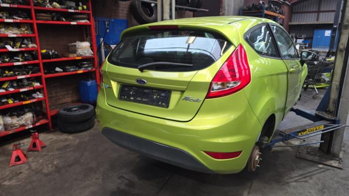 Ford Fiesta 6 1.6 TDCi 16V 90 Van Salvage vehicle (2009, Green)