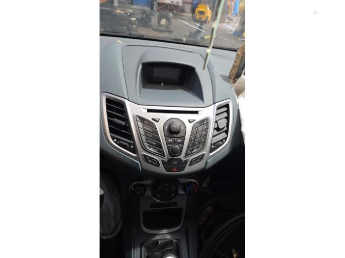 Ford Fiesta 6 1.6 TDCi 16V 90 Van Salvage vehicle (2009, Green)