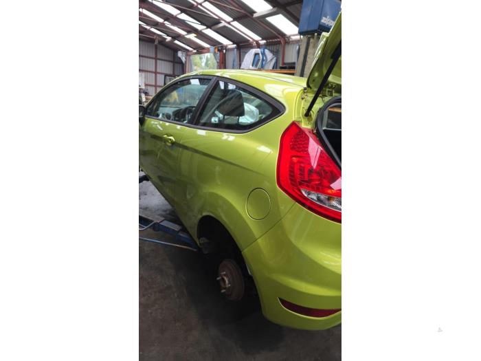 Ford Fiesta 6 1.6 TDCi 16V 90 Van Salvage vehicle (2009, Green)