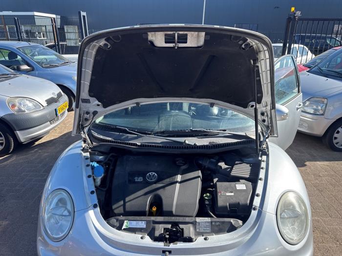 Volkswagen New Beetle 1.6 Épave (2005, Gris)