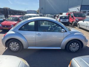 Volkswagen New Beetle 1.6 Épave (2005, Gris)