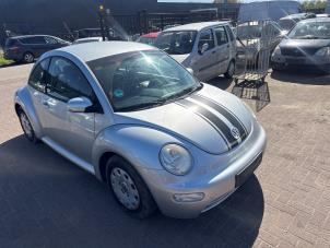 Volkswagen New Beetle 1.6 Épave (2005, Gris)