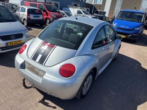 Volkswagen New Beetle 1.6 Épave (2005, Gris)