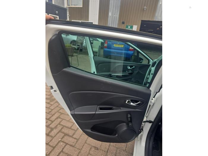 Renault Clio IV 0.9 Energy TCE 90 12V Épave (2014, Blanc)