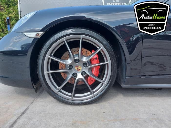 Porsche 911 3.8 24V Carrera 4S Samochód złomowany (2013, Czarny)