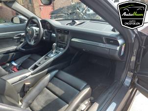 Porsche 911 3.8 24V Carrera 4S Samochód złomowany (2013, Czarny)