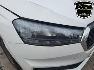 Skoda Fabia IV 1.0 TSI 12V Épave (2023, Blanc)