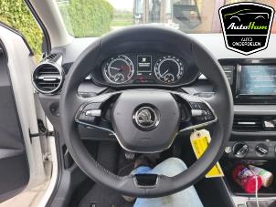 Skoda Fabia IV 1.0 TSI 12V Épave (2023, Blanc)
