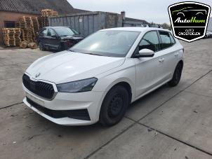 Skoda Fabia IV 1.0 TSI 12V Épave (2023, Blanc)